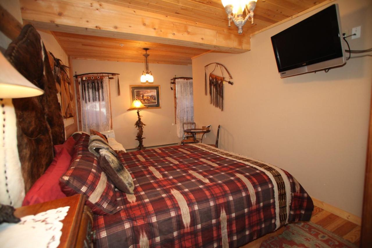 Swan River Inn Bigfork Zewnętrze zdjęcie